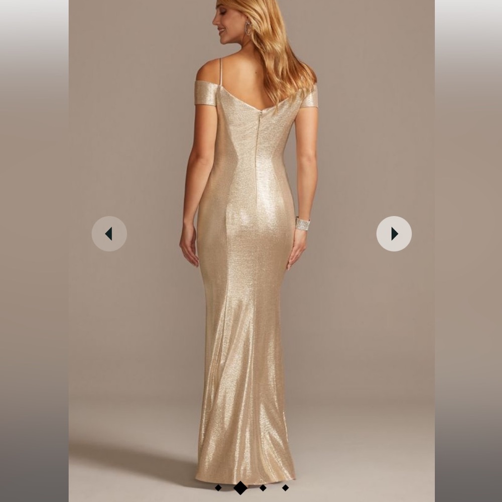 Beautiful shimmer gown - Picture 2 of 10